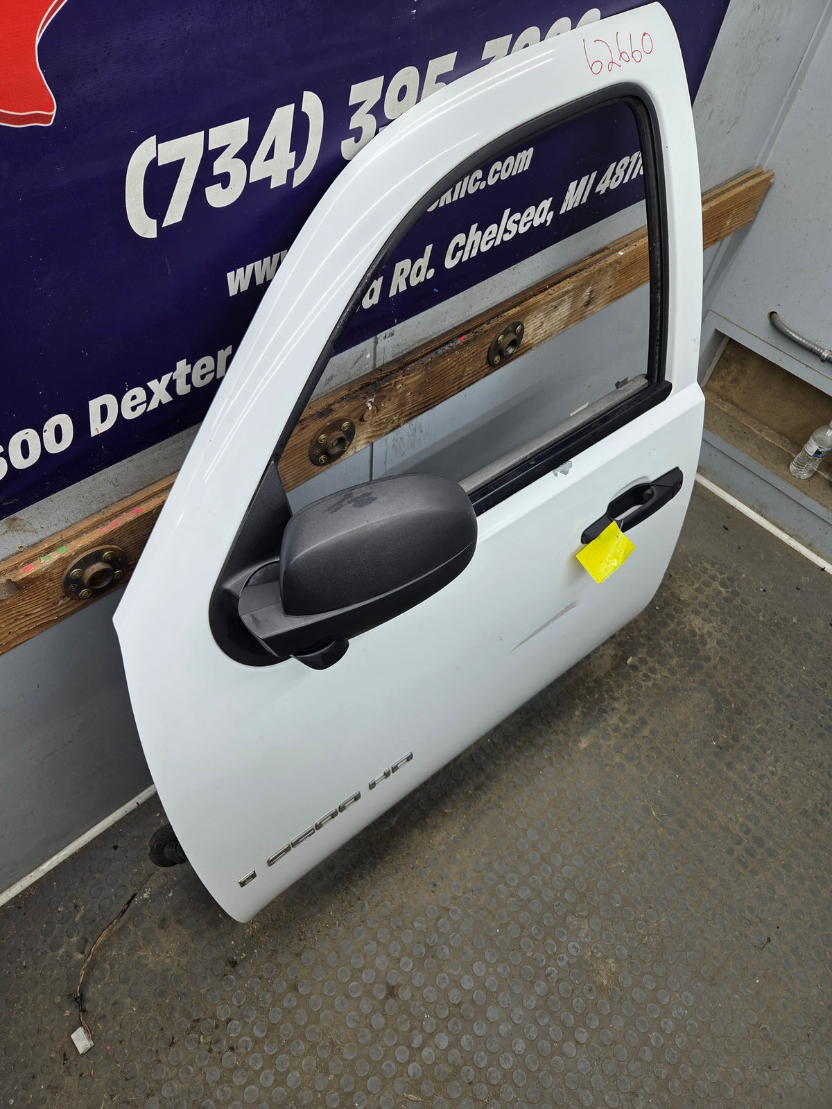 2007-2013 Chevrolet Silverado 1500 2500 3500 HD LH Front Driver Side Door