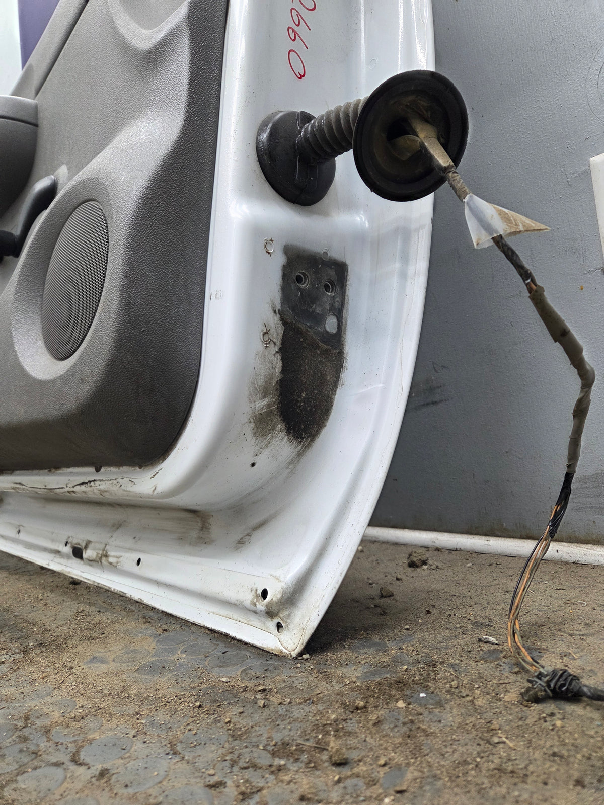 2007-2013 Chevrolet Silverado 1500 2500 3500 HD LH Front Driver Side Door