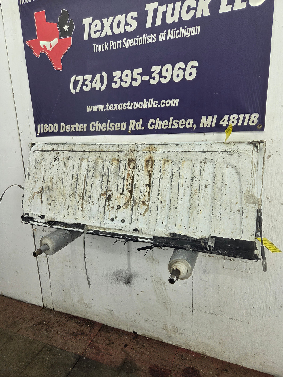 2007-2013 Chevrolet Silverado / GMC Sierra HD Tailgate 1500 2500 3500
