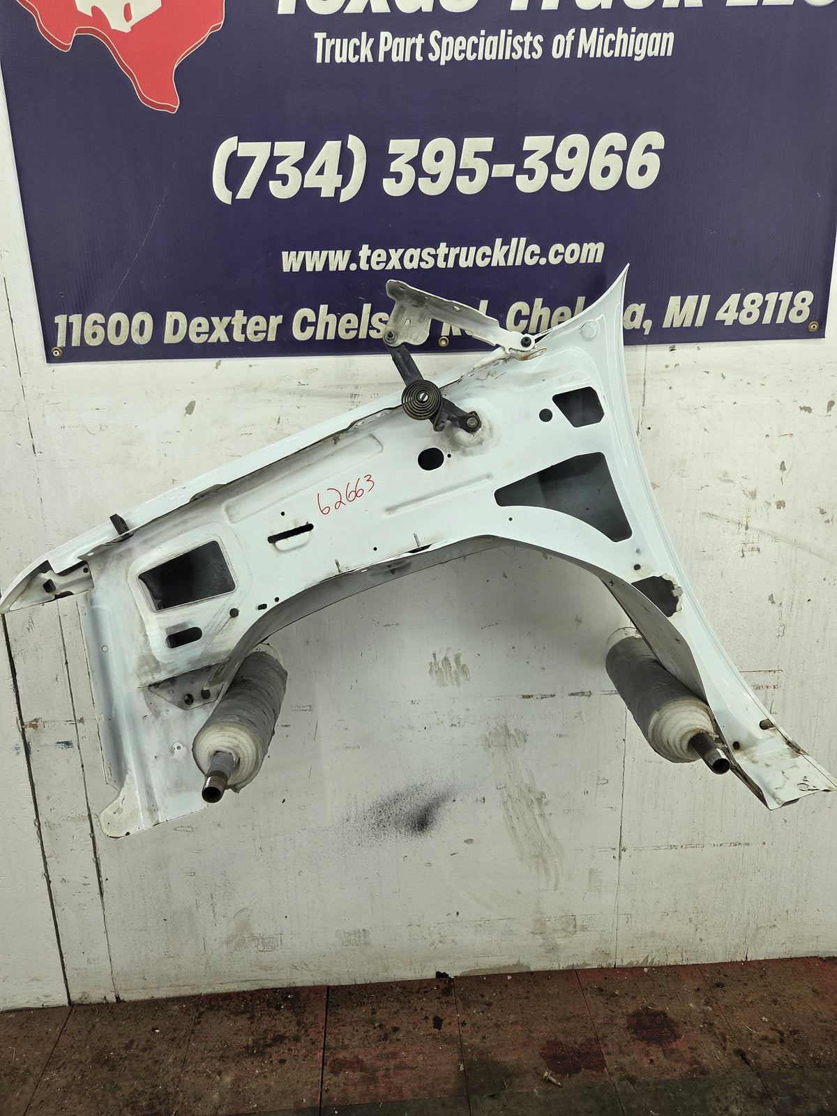 2007-2013 Chevrolet Silverado Passenger Side Front RH Fender 1500 2500 3500 HD