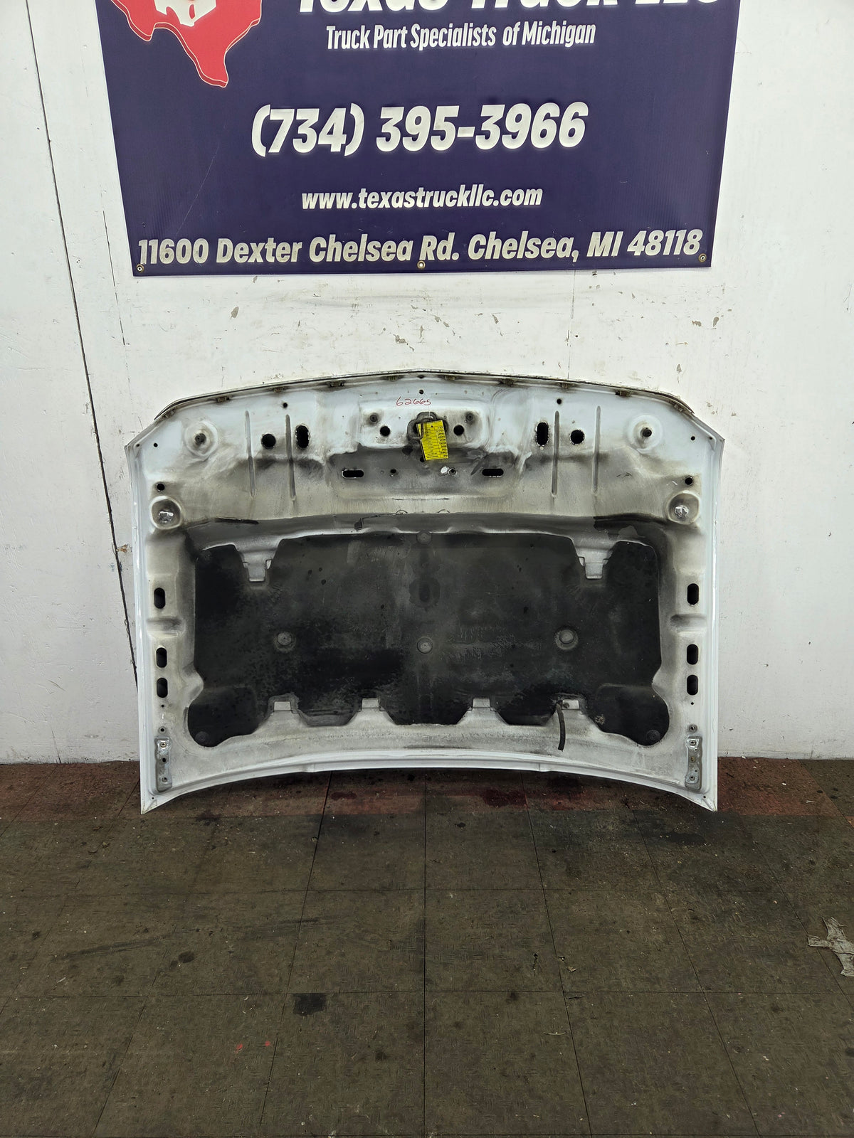2011-2014 Chevrolet Silverado 2500 HD 3500HD Hood