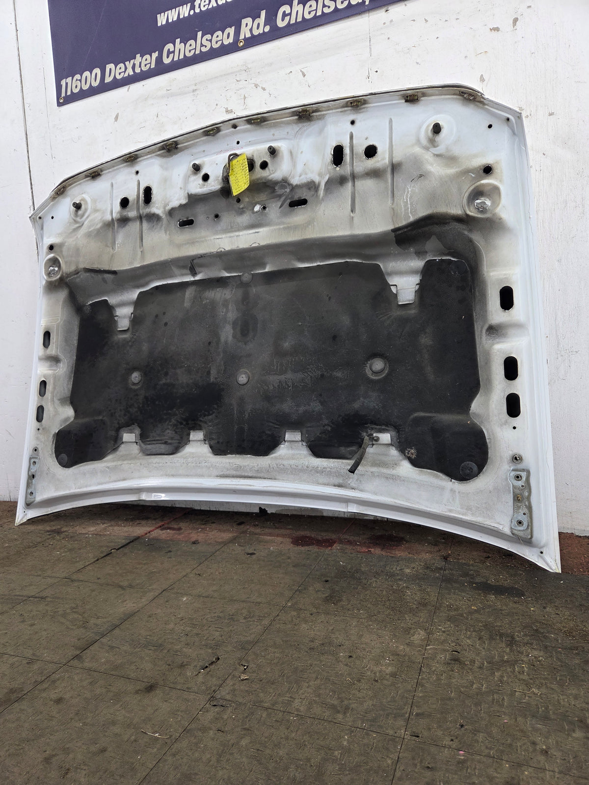 2011-2014 Chevrolet Silverado 2500 HD 3500HD Hood