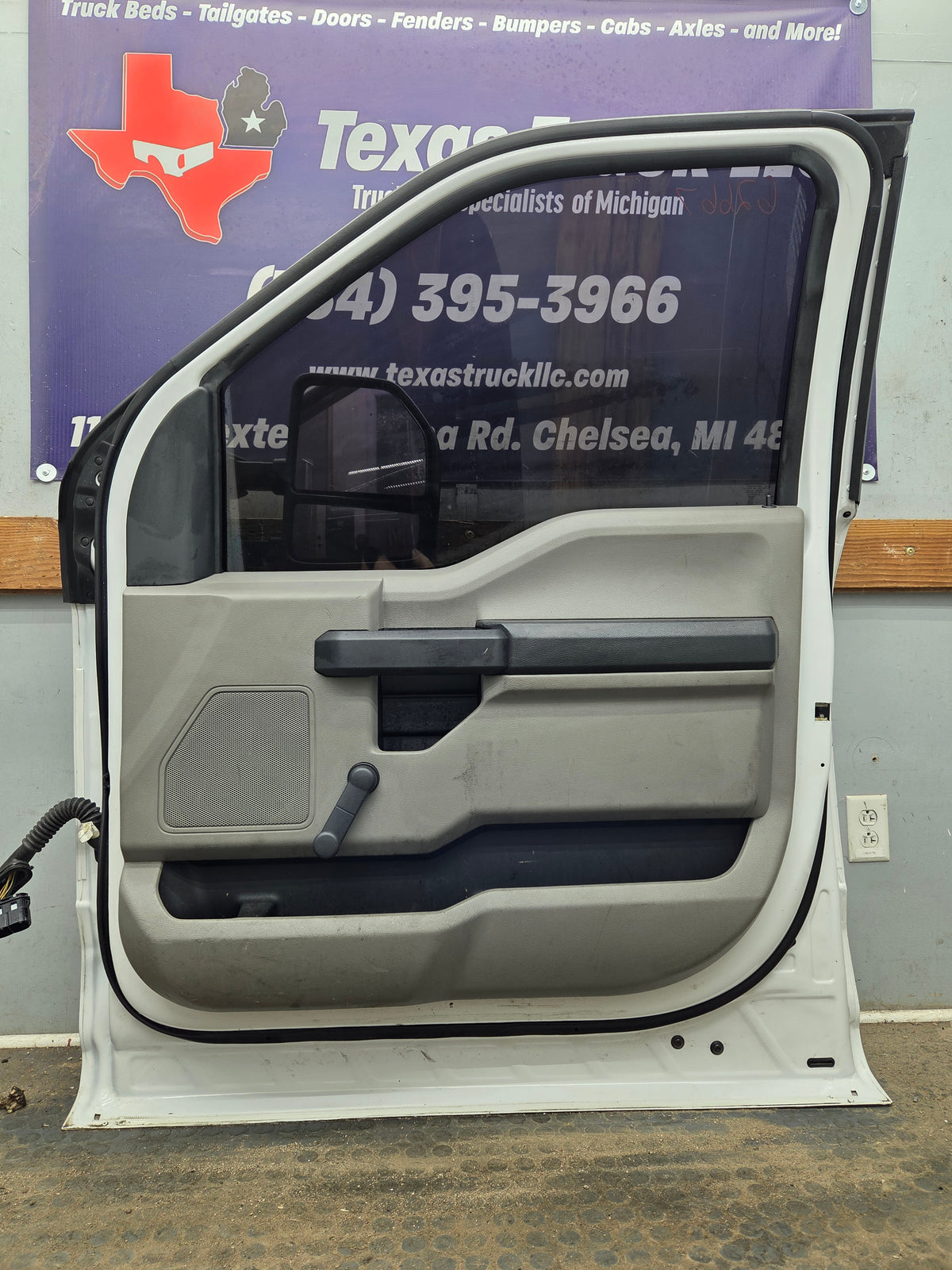 2015-2022 Ford F150 / Super Duty Passenger Side Front Door RH F250 F350 F450 F550