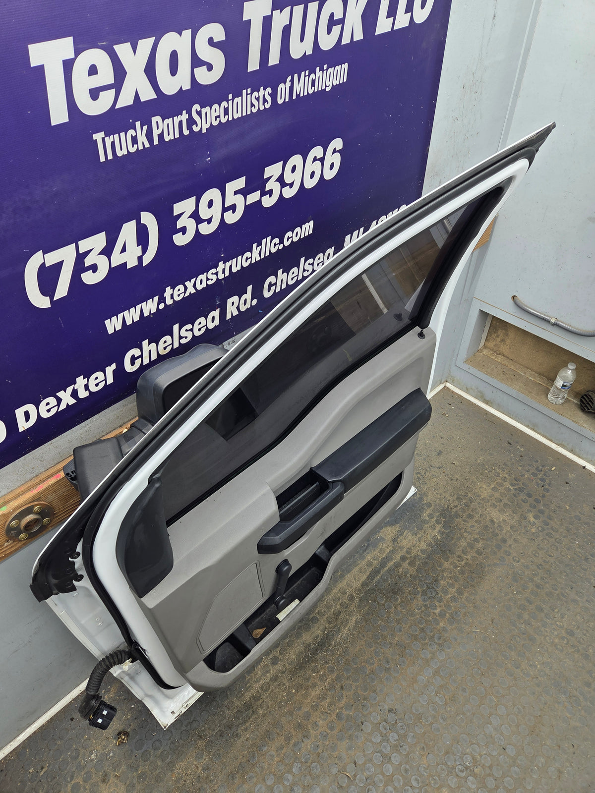 2015-2022 Ford F150 / Super Duty Passenger Side Front Door RH F250 F350 F450 F550