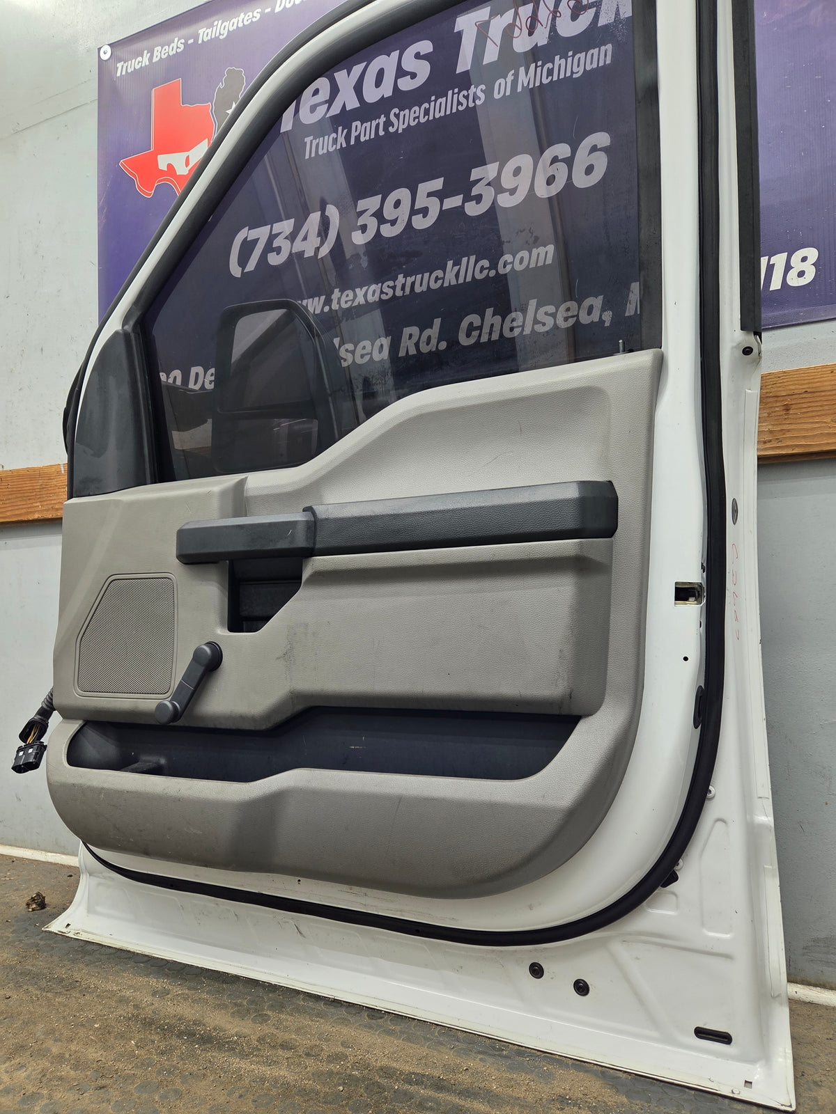 2015-2022 Ford F150 / Super Duty Passenger Side Front Door RH F250 F350 F450 F550