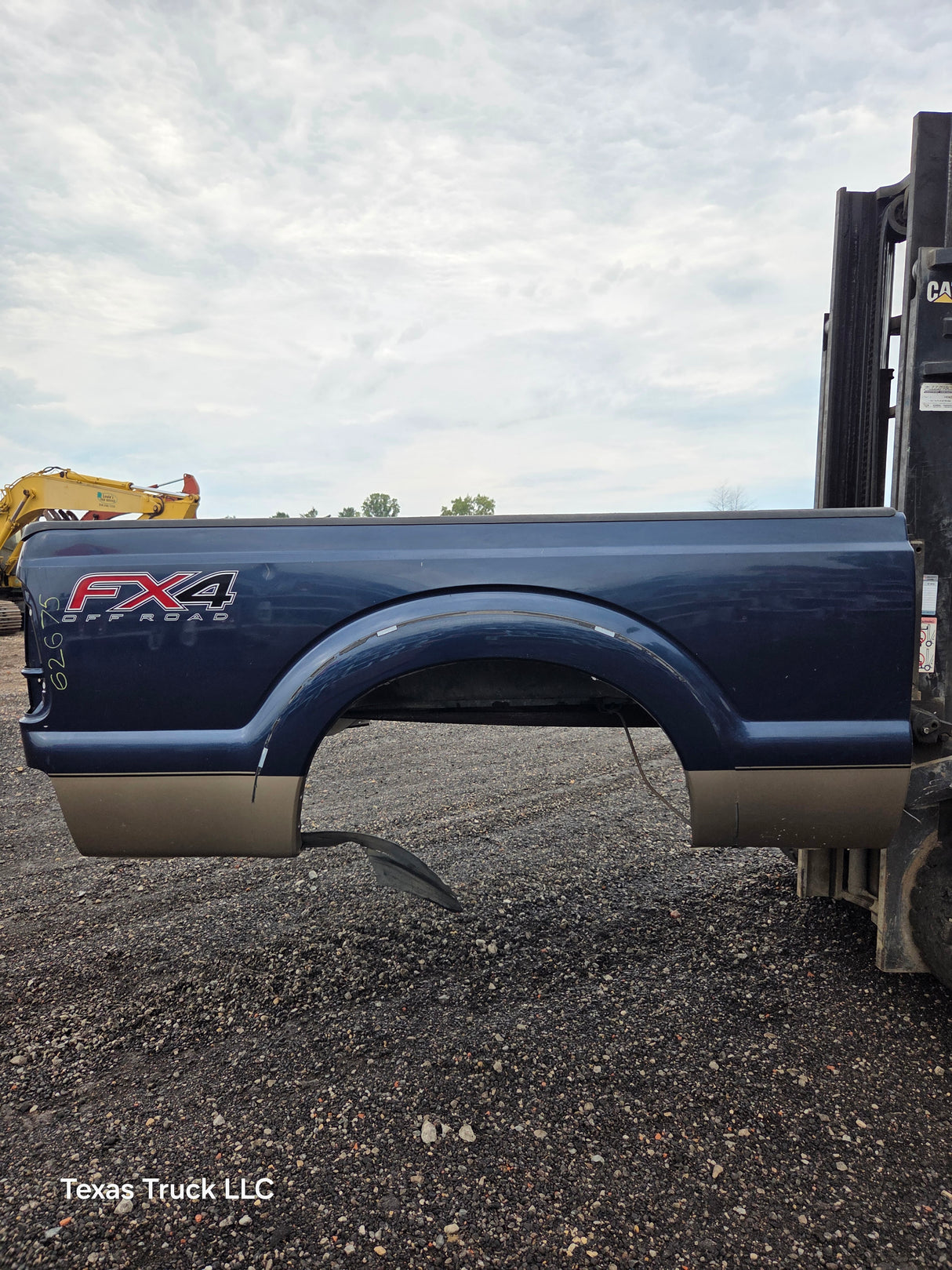 2011-2016 Ford F250 F350 Super Duty 6' 9" Short Truck Bed