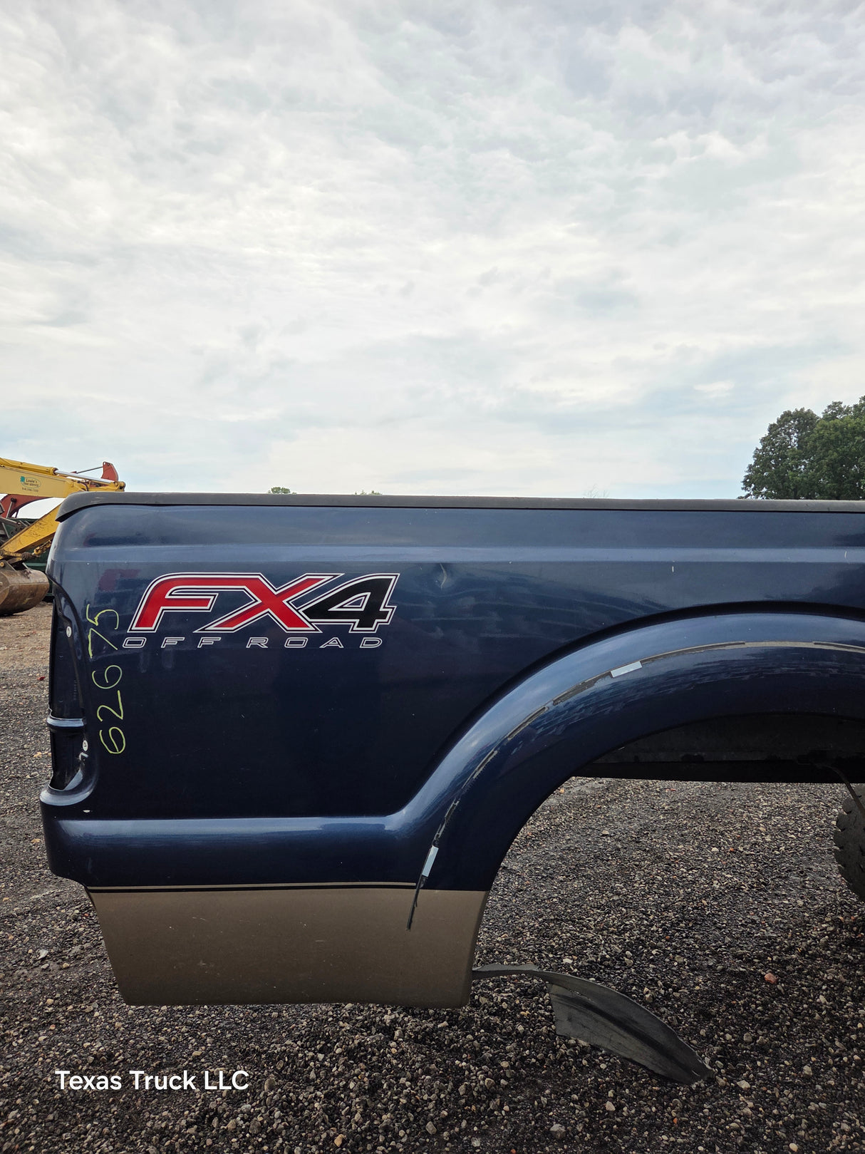 2011-2016 Ford F250 F350 Super Duty 6' 9" Short Truck Bed