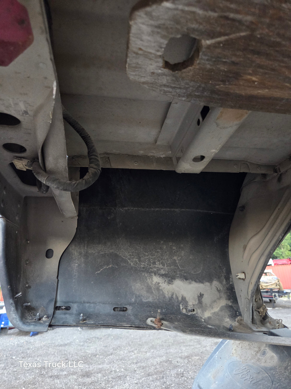 2015-2020 Ford F150 8' Long Bed Without Wheel Lip Molding - Magnetic Grey *Damage