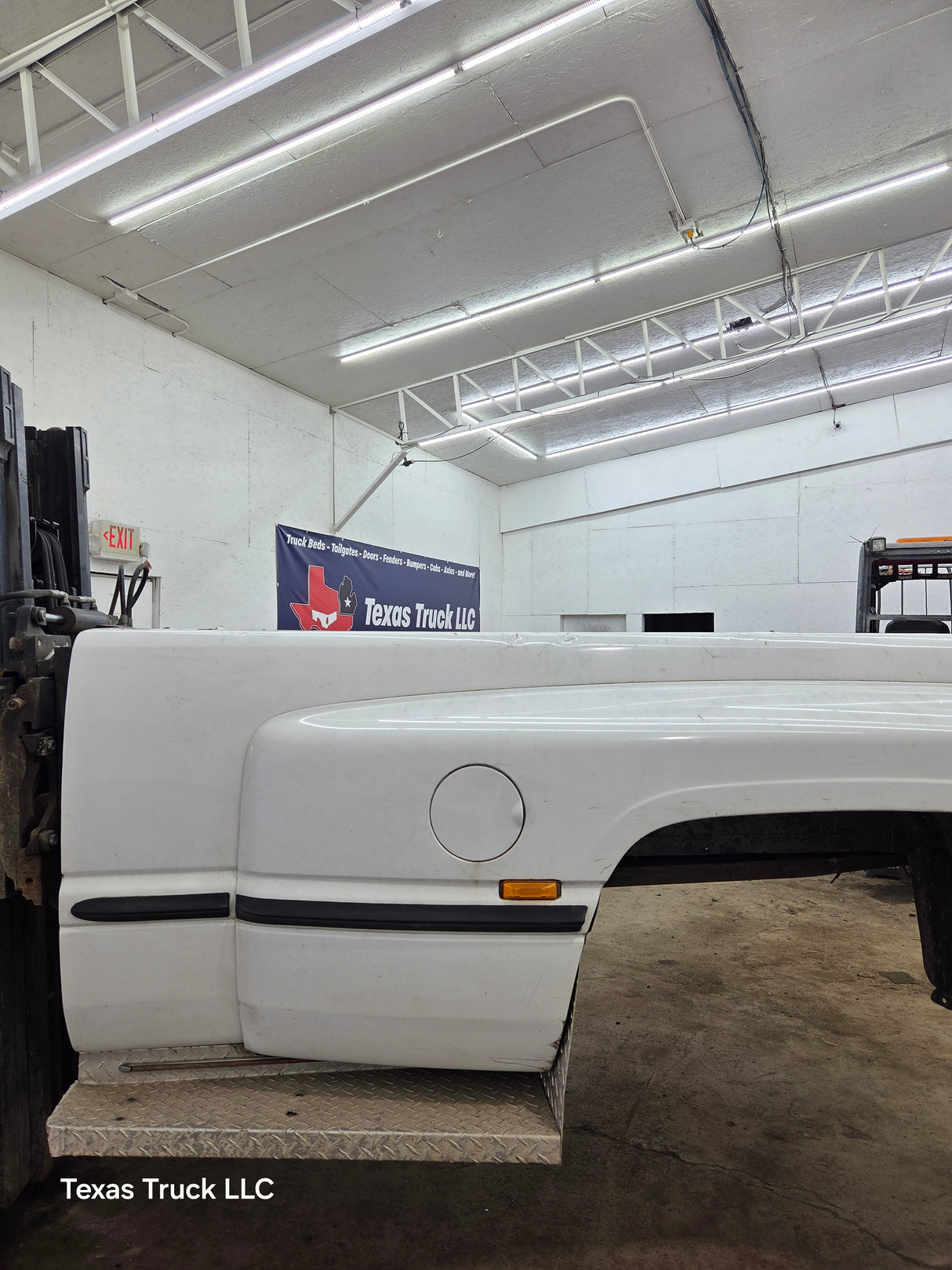 1994-2002 Dodge Ram 3500 2nd Gen Dually 8' Long Truck Bed - Bright White Clear Coat