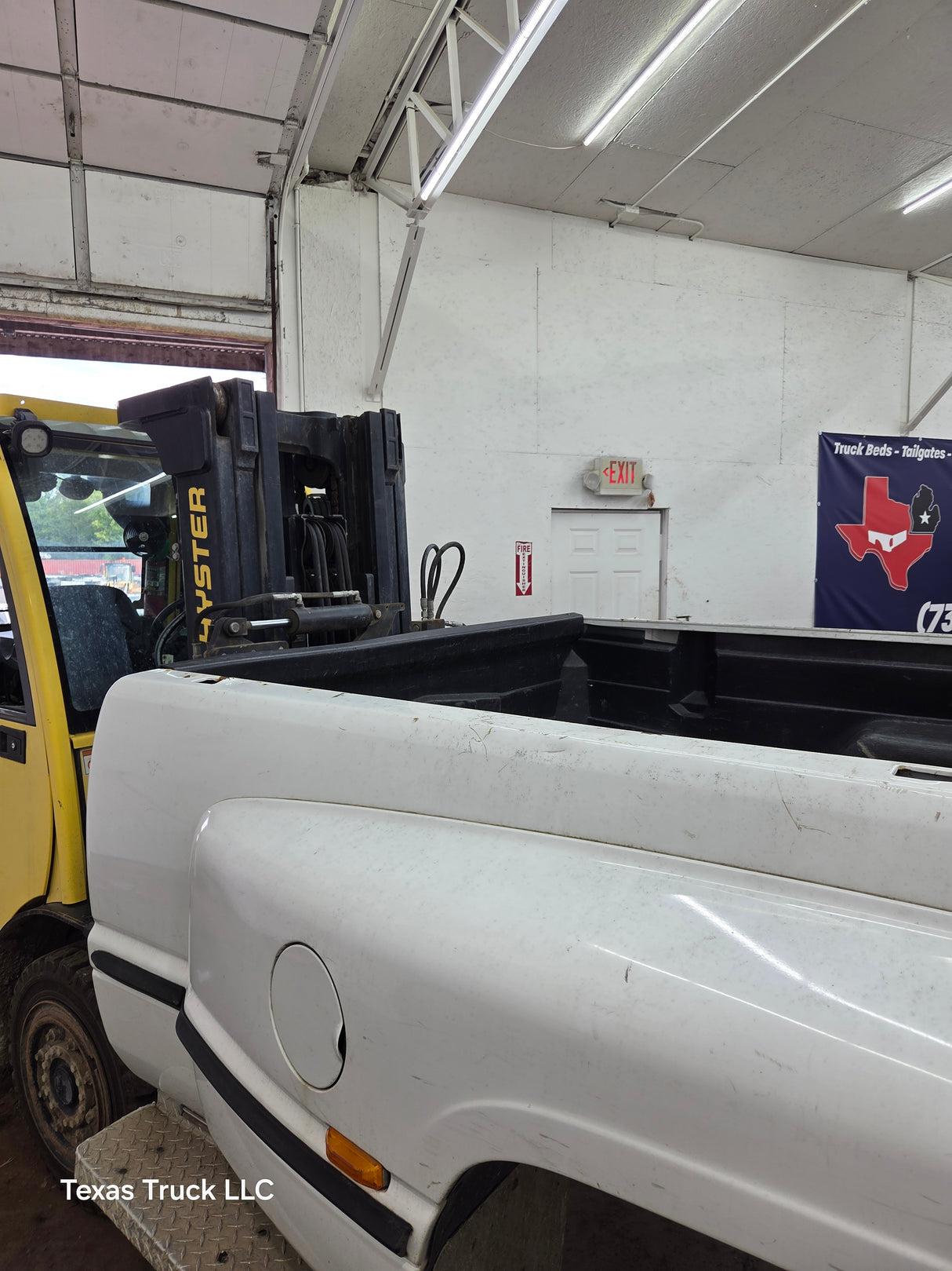 1994-2002 Dodge Ram 3500 2nd Gen Dually 8' Long Truck Bed - Bright White Clear Coat