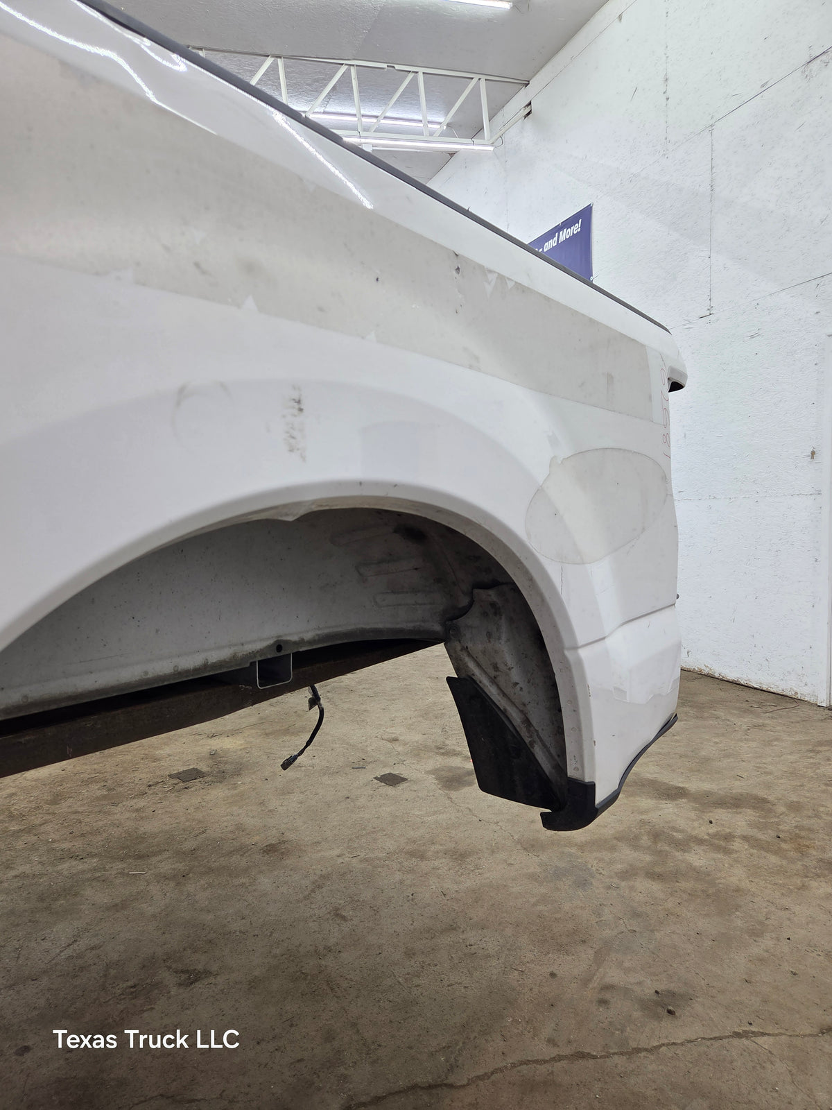 2017-2022 Ford F250 F350 Super Duty 8' Long Truck Bed - Oxford White