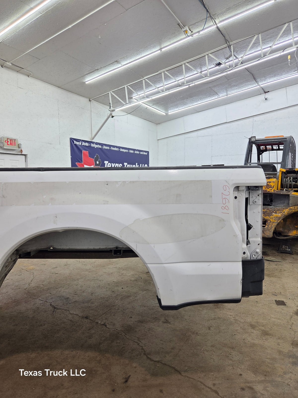 2017-2022 Ford F250 F350 Super Duty 8' Long Truck Bed - Oxford White