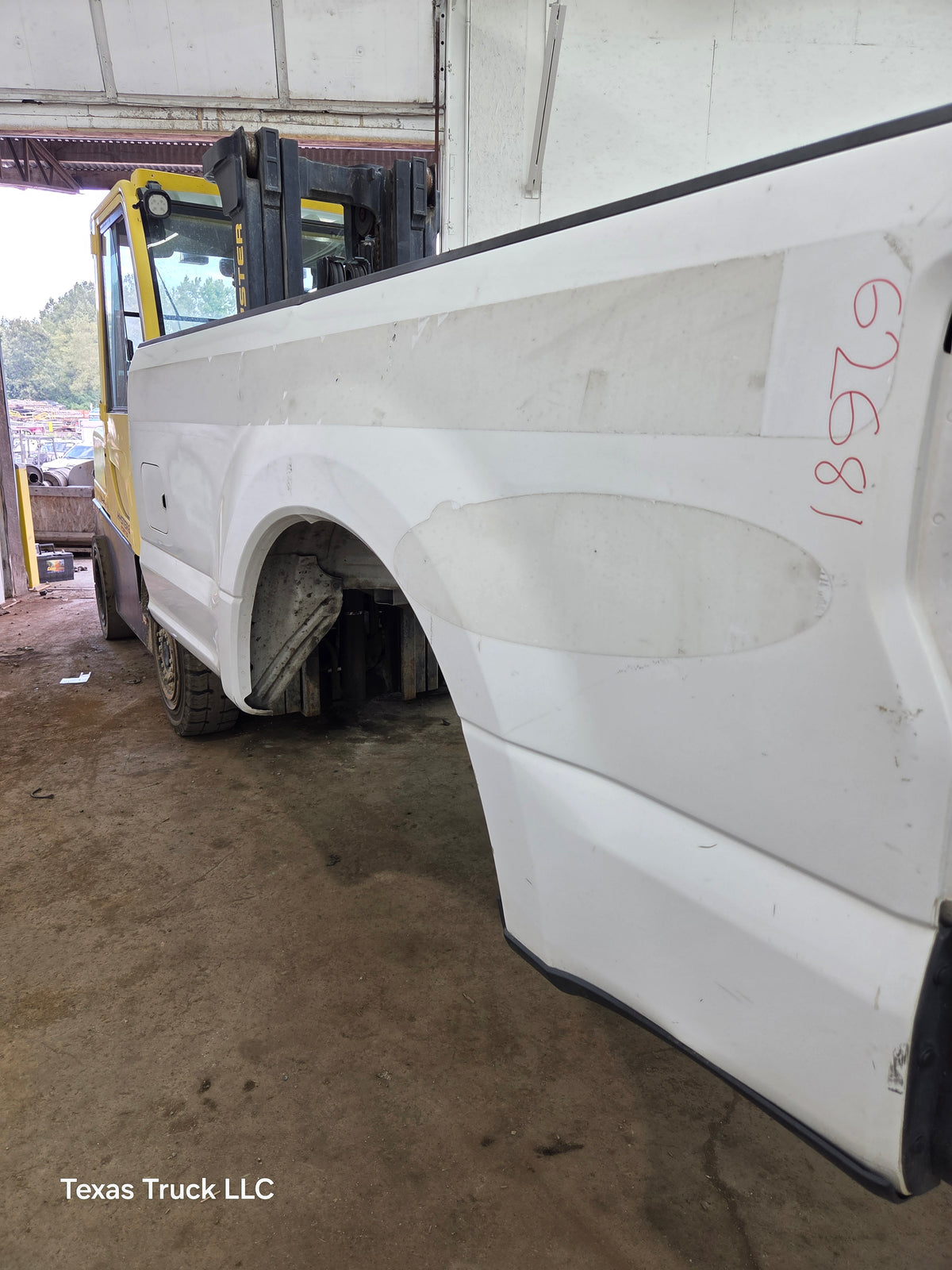 2017-2022 Ford F250 F350 Super Duty 8' Long Truck Bed - Oxford White