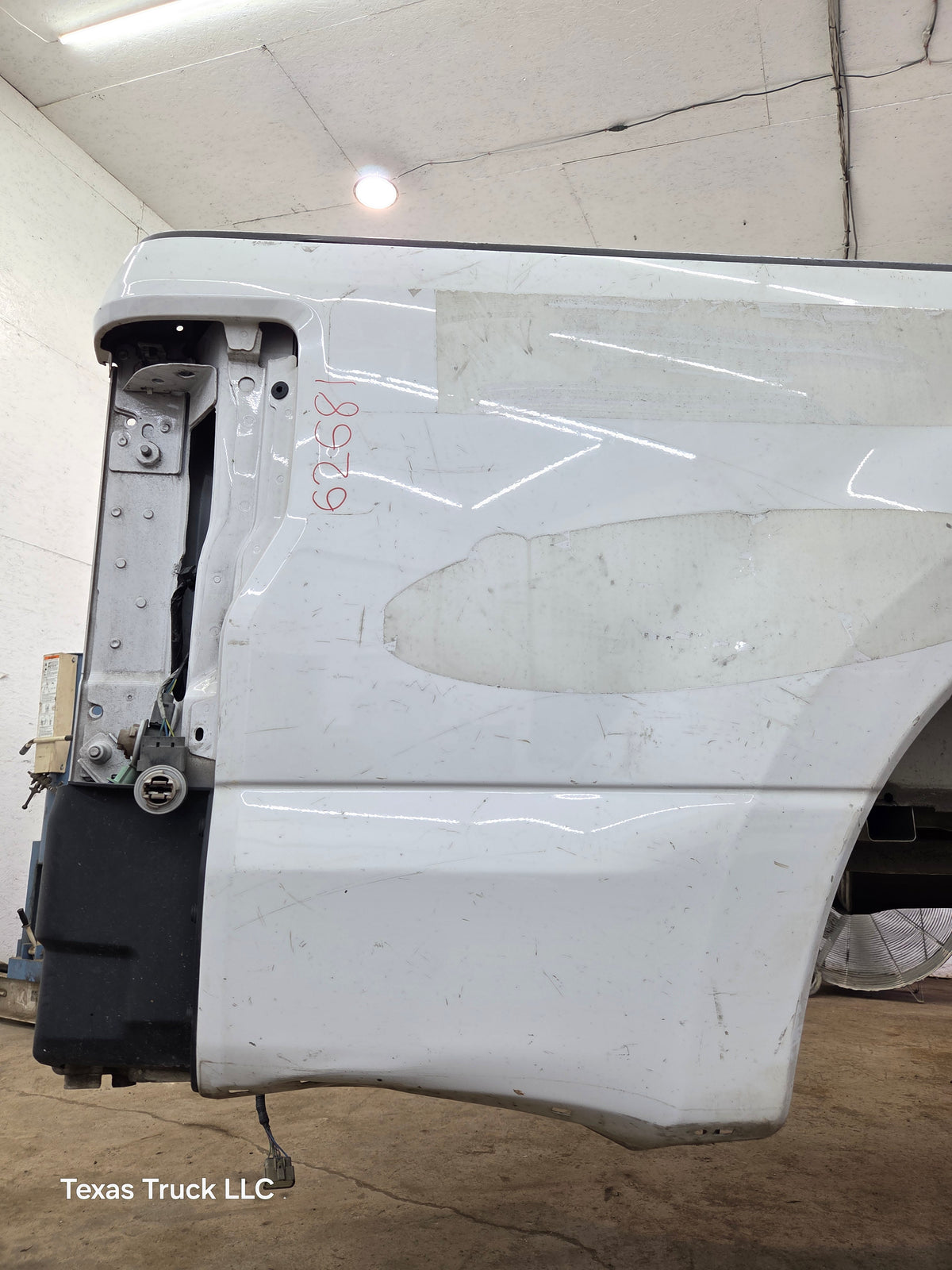 2017-2022 Ford F250 F350 Super Duty 8' Long Truck Bed - Oxford White