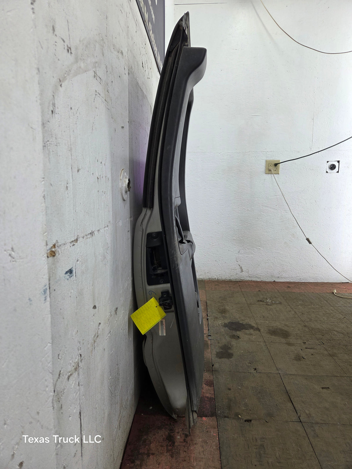 1999-2006 Chevrolet Silverado / GMC Sierra 1500 2500 3500 HD Rear Passenger side Extended Cab Rear Door