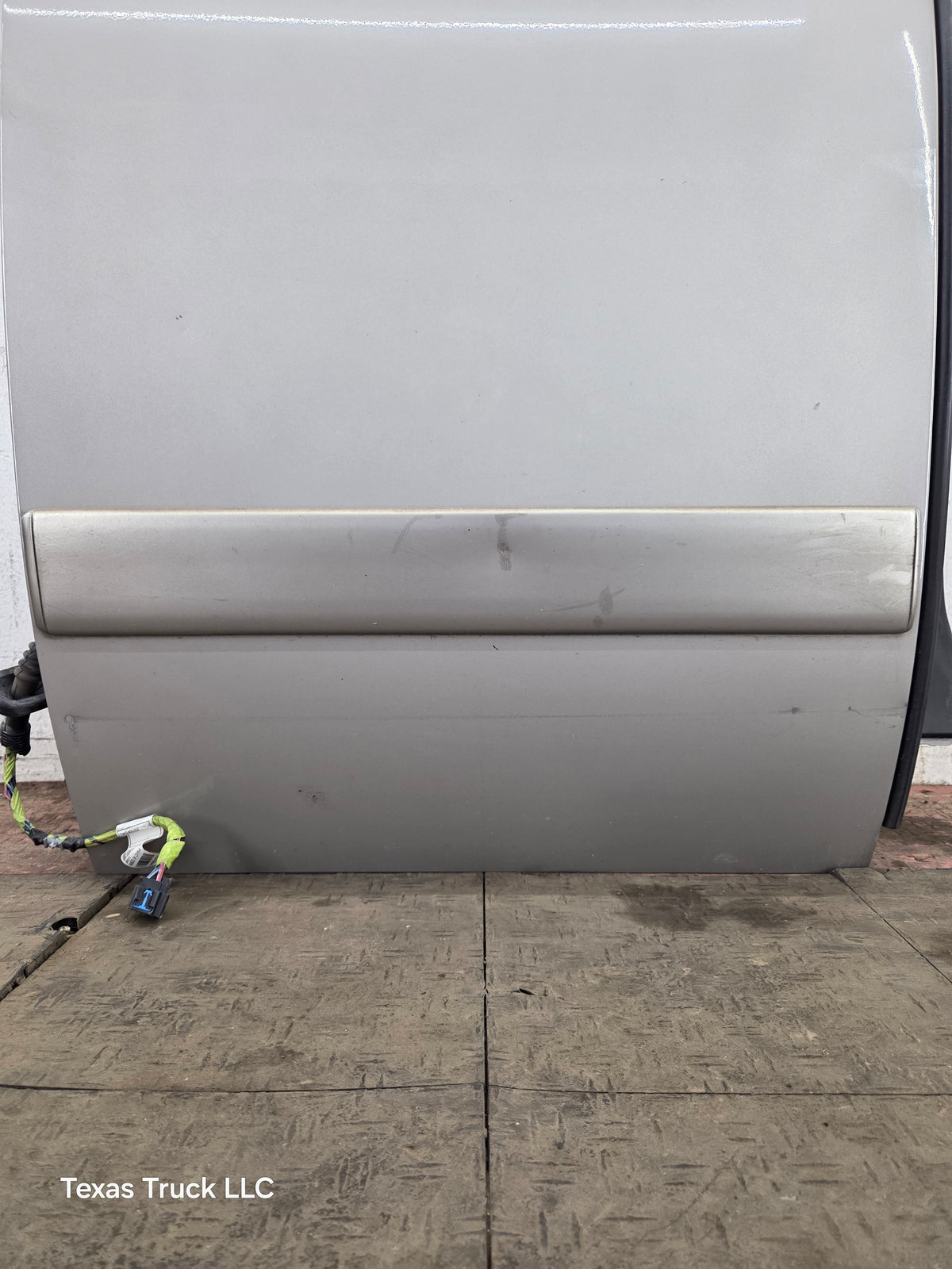 2007-2013 Chevrolet Silverado / GMC Sierra 1500 2500 3500 HD Passenger side Extended Cab RH Rear Door