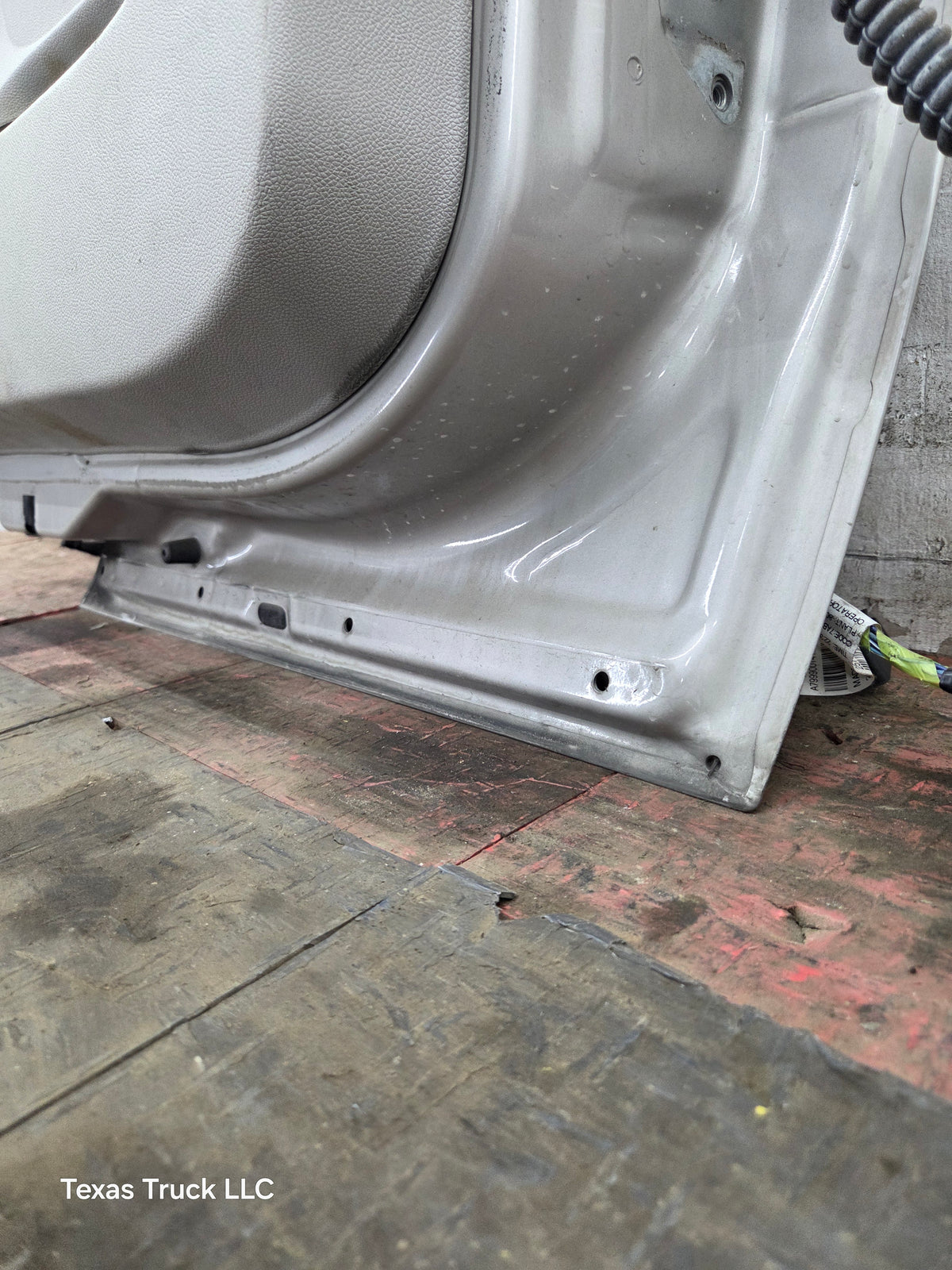 2007-2013 Chevrolet Silverado / GMC Sierra 1500 2500 3500 HD Passenger side Extended Cab RH Rear Door