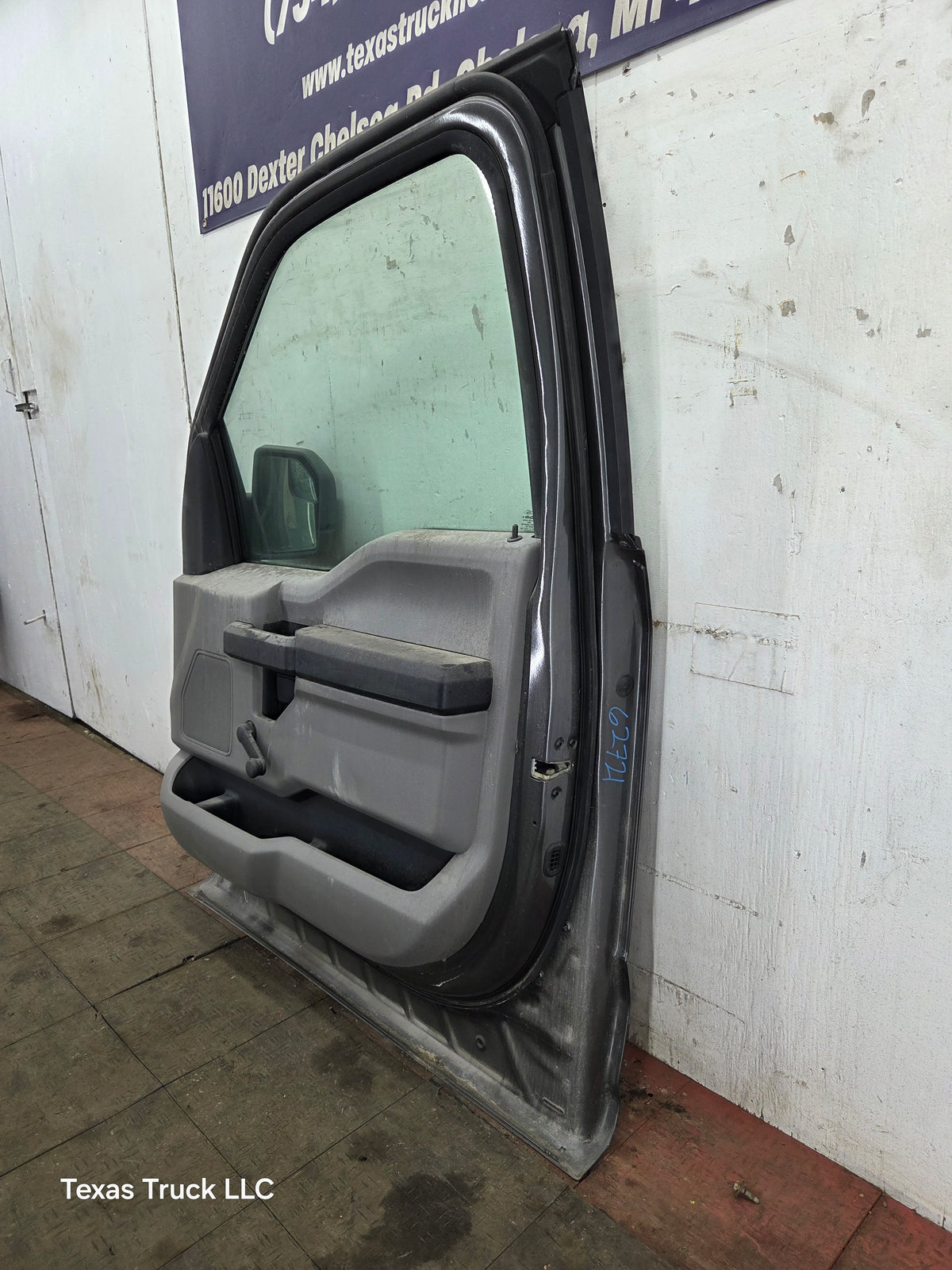 2015-2022 Ford F150 / Super Duty Passenger Side Front Door RH F250 F350 F450 F550