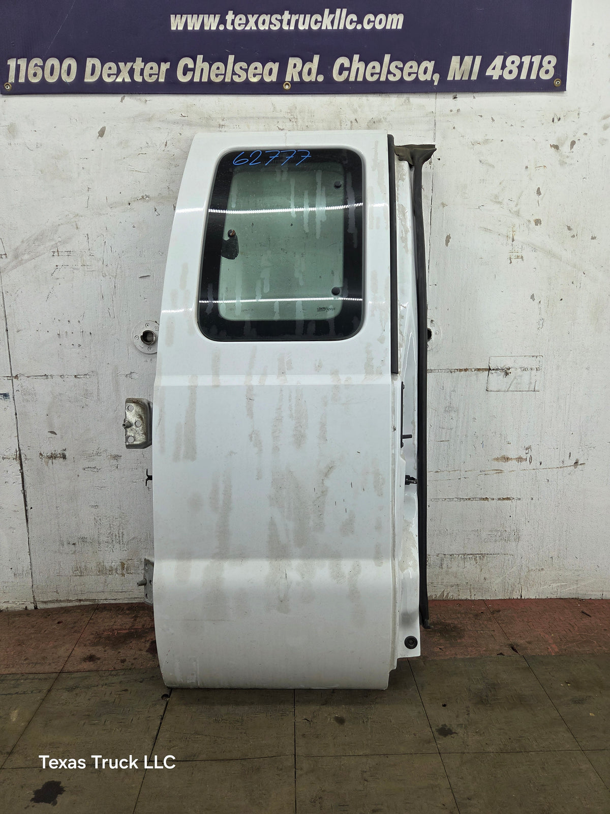 2008-2016 Ford Super Duty F250 F350 F450 F550 RH Extended Cab Passenger Side Rear Door