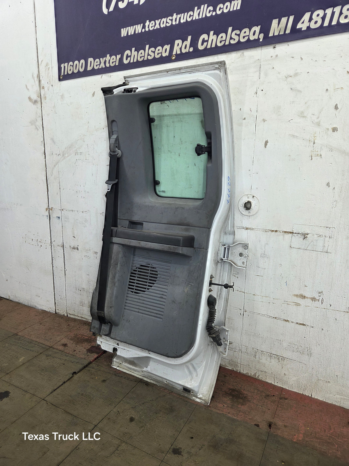 2008-2016 Ford Super Duty F250 F350 F450 F550 RH Extended Cab Passenger Side Rear Door