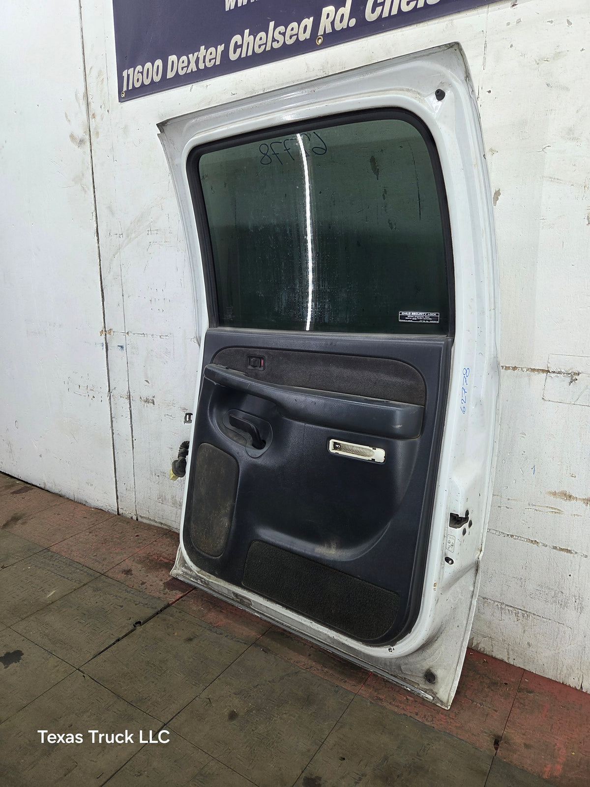 1999-2006 Chevrolet Silverado / GMC Sierra 1500 2500 3500 HD Rear Passenger side Crew Cab rear door RH