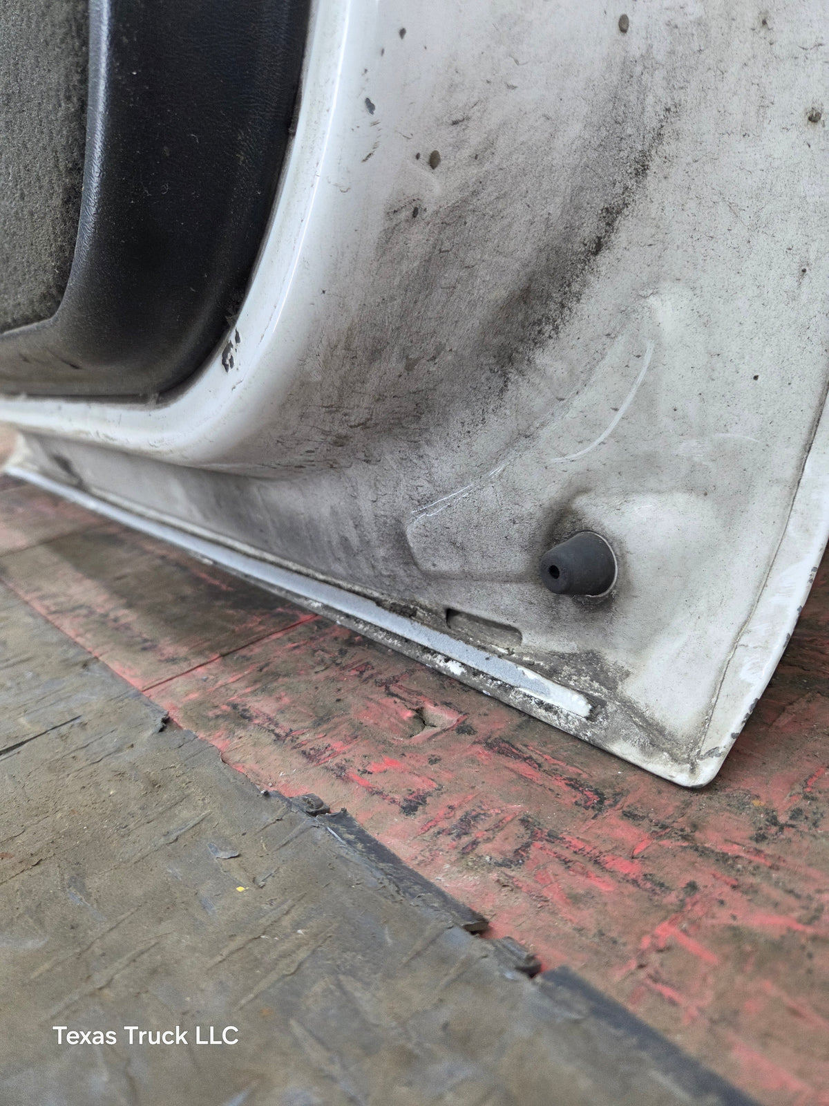 1999-2006 Chevrolet Silverado / GMC Sierra 1500 2500 3500 HD Rear Passenger side Crew Cab rear door RH