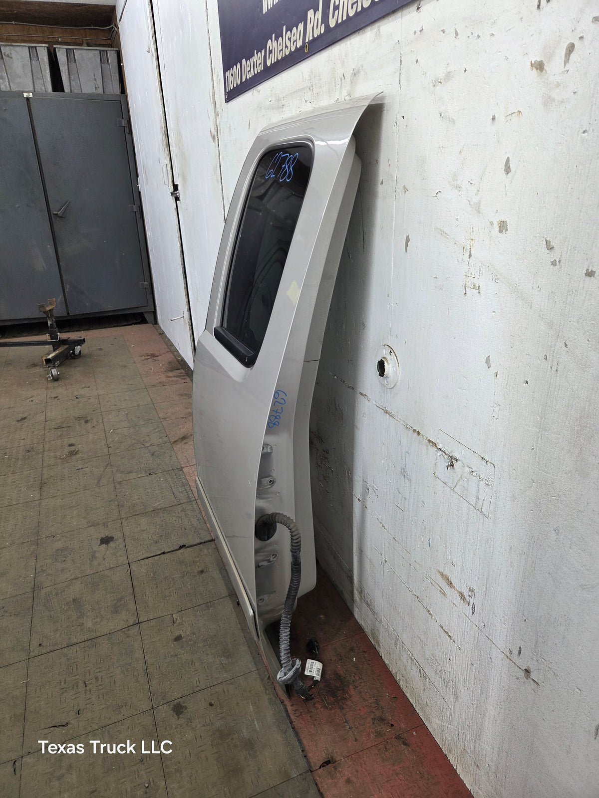 2007-2013 Chevrolet Silverado / GMC Sierra 1500 2500 3500 HD Driver Side Extended Cab LH Rear Door