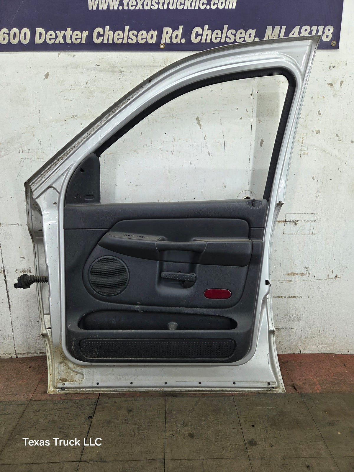 2003-2008 Dodge Ram 3rd Gen Passenger Side Front Quad Cab Crew Cab Door 1500 2500 3500 4500 5500
