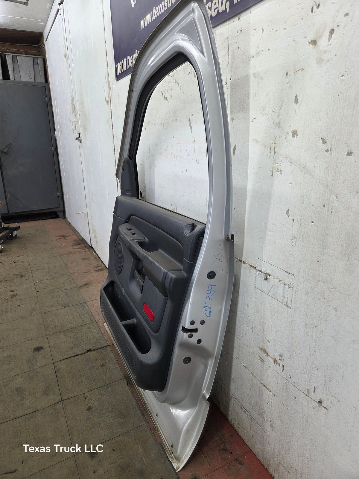 2003-2008 Dodge Ram 3rd Gen Passenger Side Front Quad Cab Crew Cab Door 1500 2500 3500 4500 5500