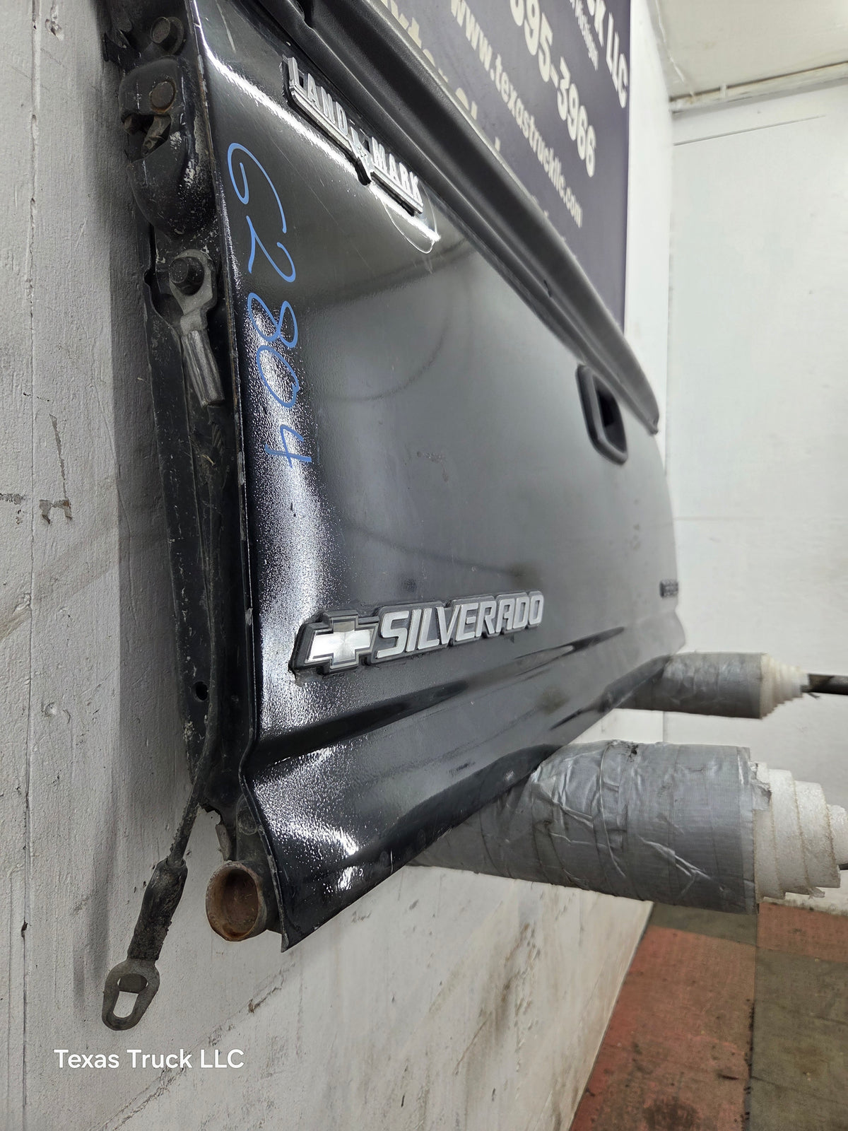 1999-2007 Chevrolet Silverado / GMC Sierra 1500 2500 3500 Tailgate