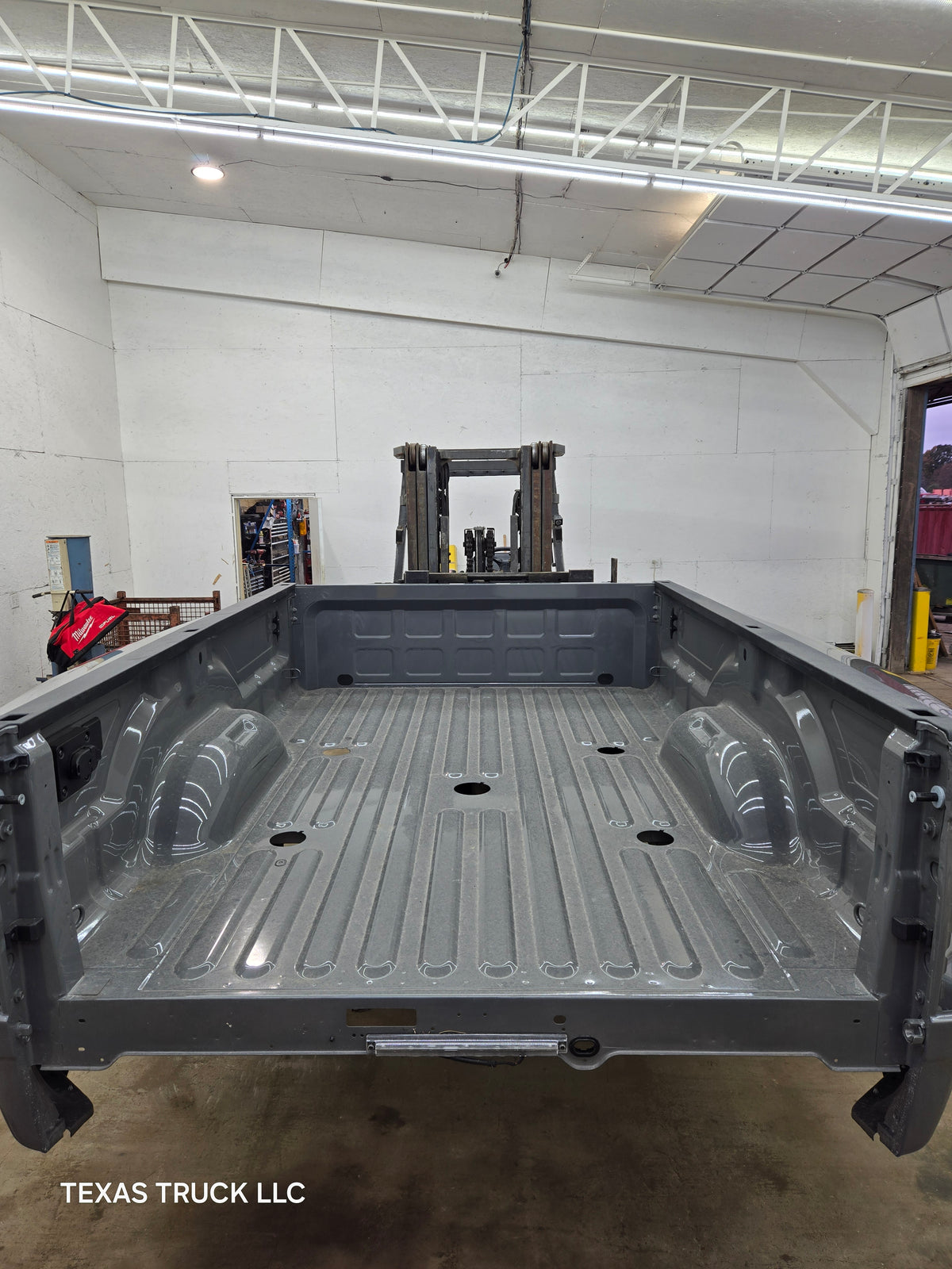 2019-2025 Dodge Ram 3500 4500 5th Gen Dually 8' Truck Bed