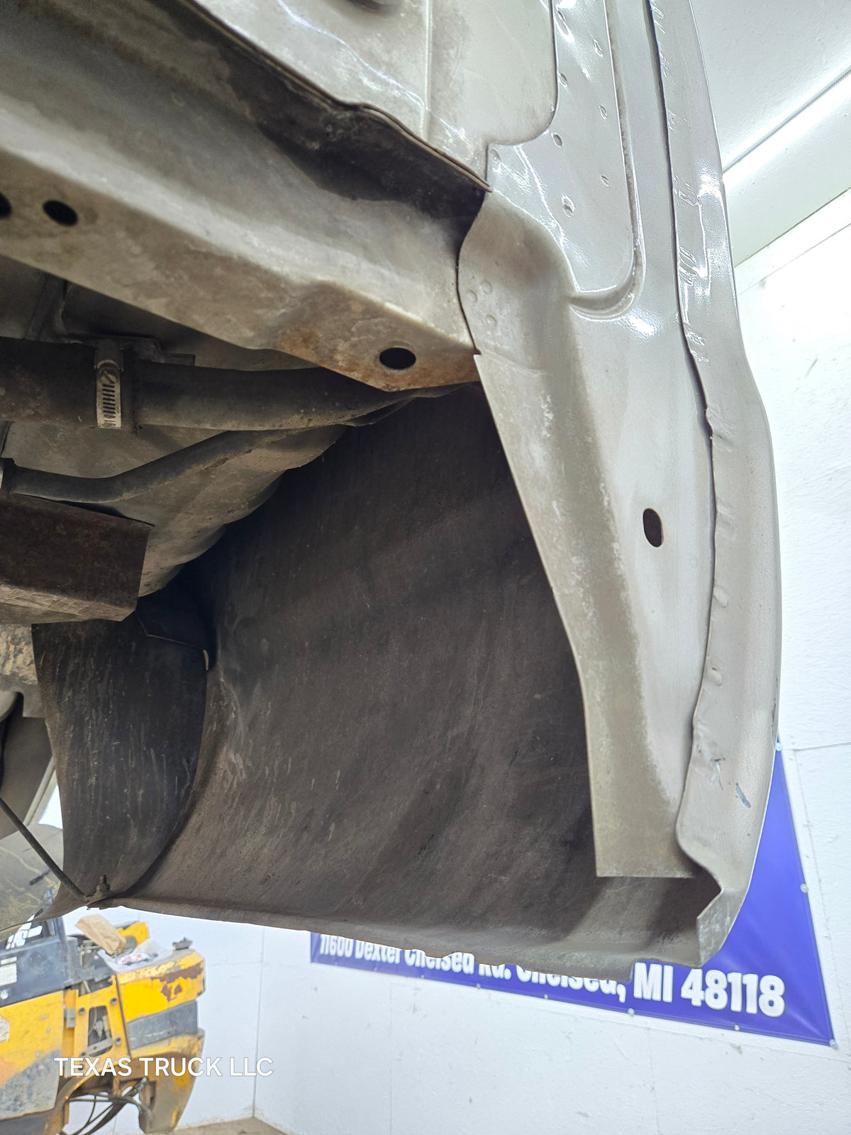 1999-2010 Ford F250 F350 Super Duty 8' Long Truck Bed