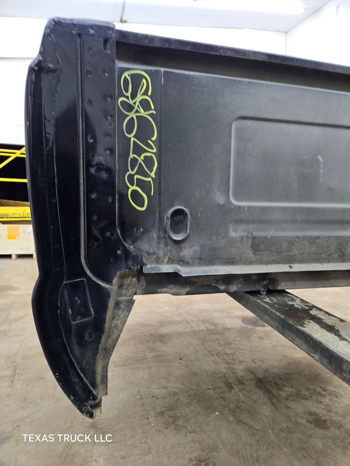 1999-2010 Ford F250 F350 Super Duty 6' 9" Short Truck