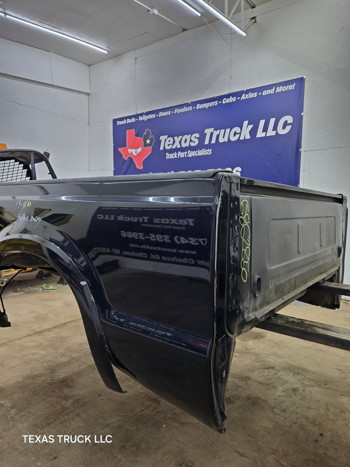 1999-2010 Ford F250 F350 Super Duty 6' 9" Short Truck