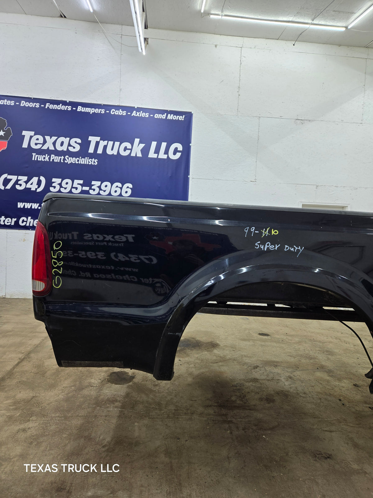1999-2010 Ford F250 F350 Super Duty 6' 9" Short Truck