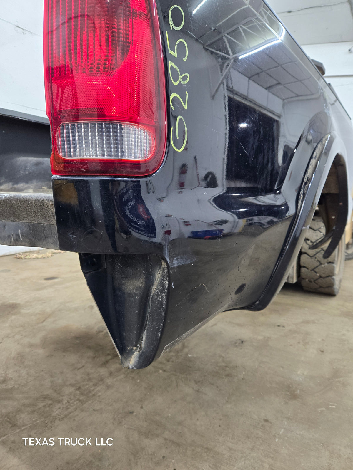 1999-2010 Ford F250 F350 Super Duty 6' 9" Short Truck