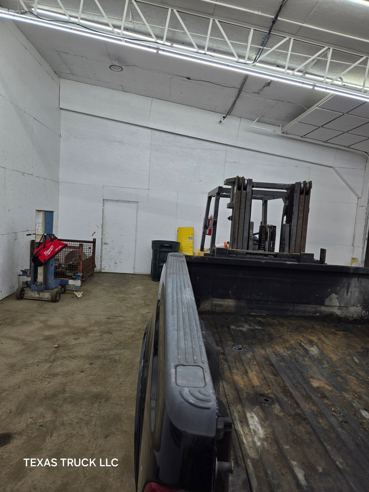 1999-2010 Ford F250 F350 Super Duty 6' 9" Short Truck