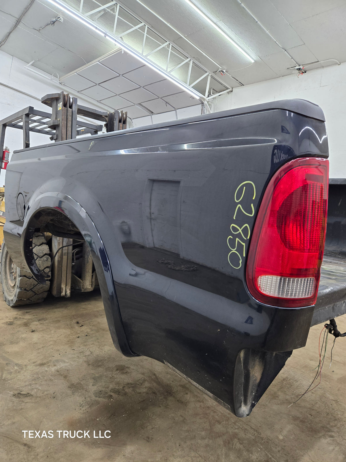1999-2010 Ford F250 F350 Super Duty 6' 9" Short Truck