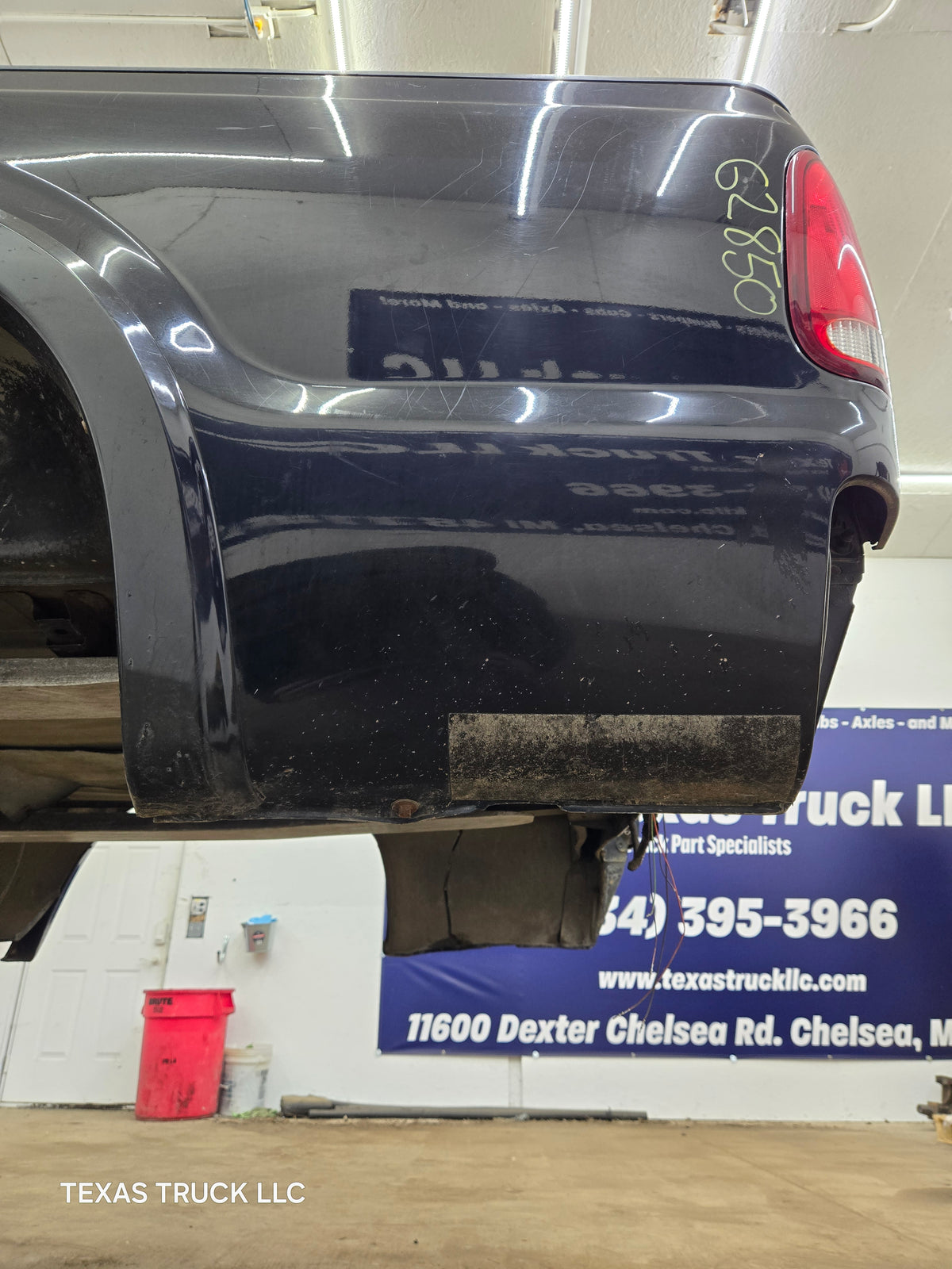 1999-2010 Ford F250 F350 Super Duty 6' 9" Short Truck