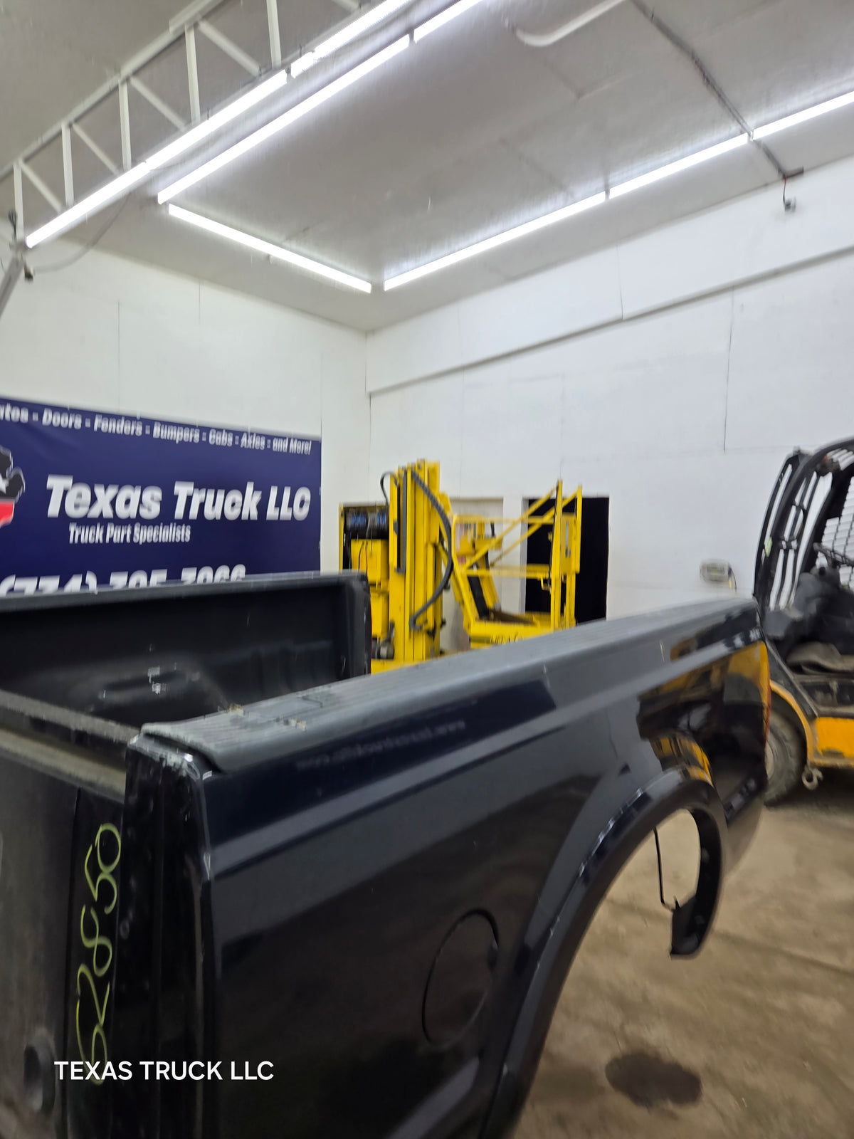 1999-2010 Ford F250 F350 Super Duty 6' 9" Short Truck