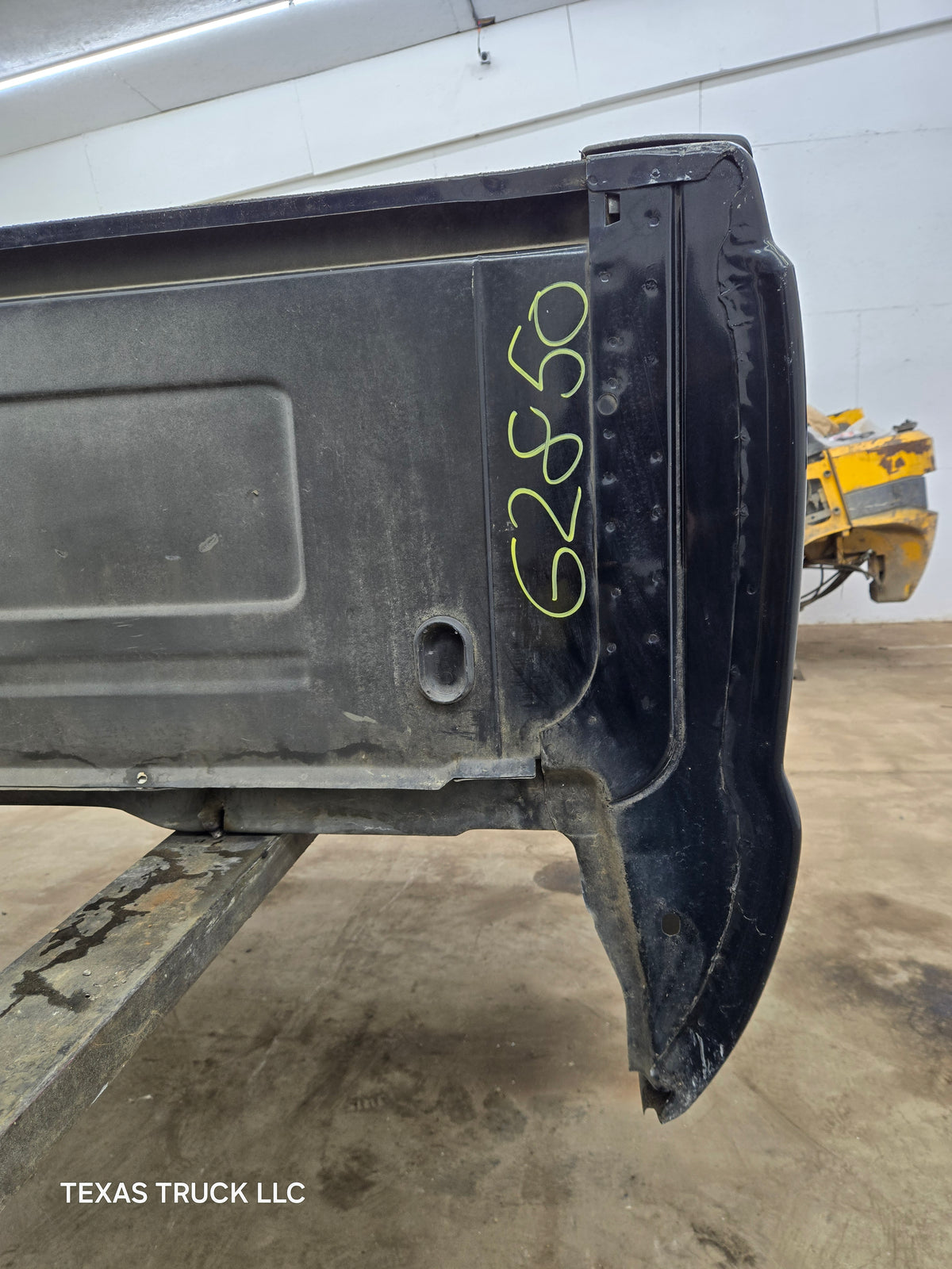 1999-2010 Ford F250 F350 Super Duty 6' 9" Short Truck