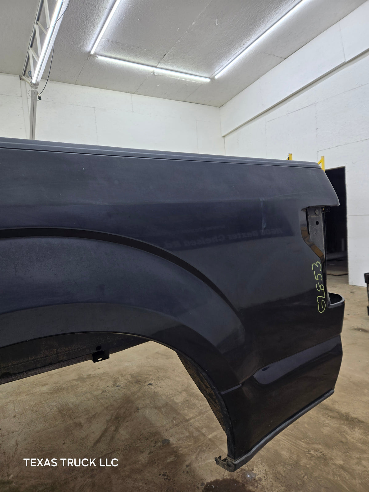 2015-2020 Ford F150 5' 5" Short Bed Without Wheel Lip Molding