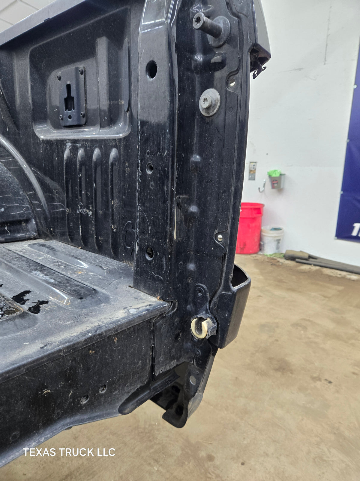 2015-2020 Ford F150 5' 5" Short Bed Without Wheel Lip Molding
