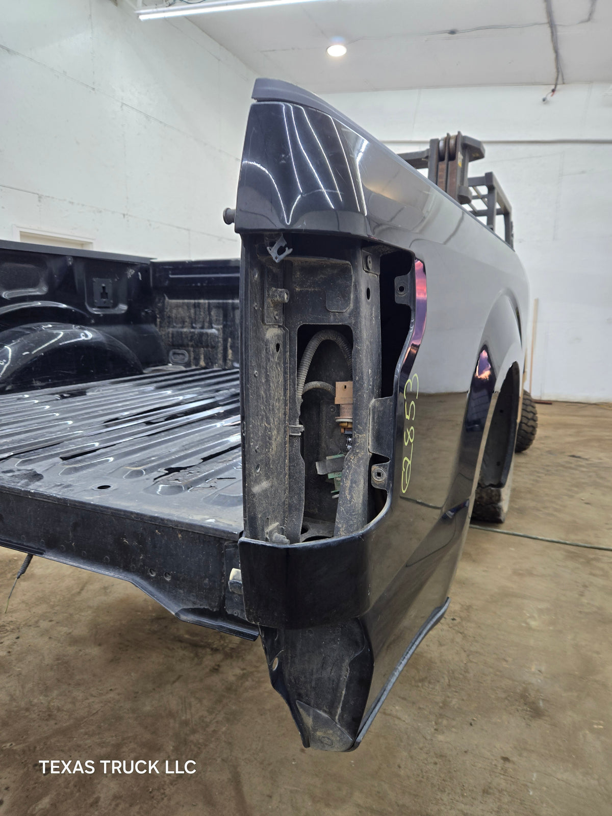 2015-2020 Ford F150 5' 5" Short Bed Without Wheel Lip Molding