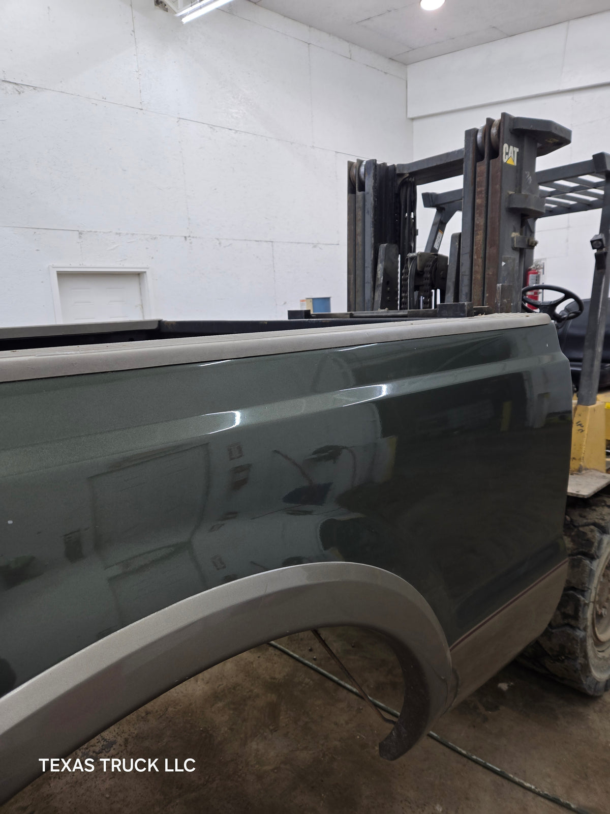 1999-2010 Ford F250 F350 Super Duty 6' 9" Short Truck