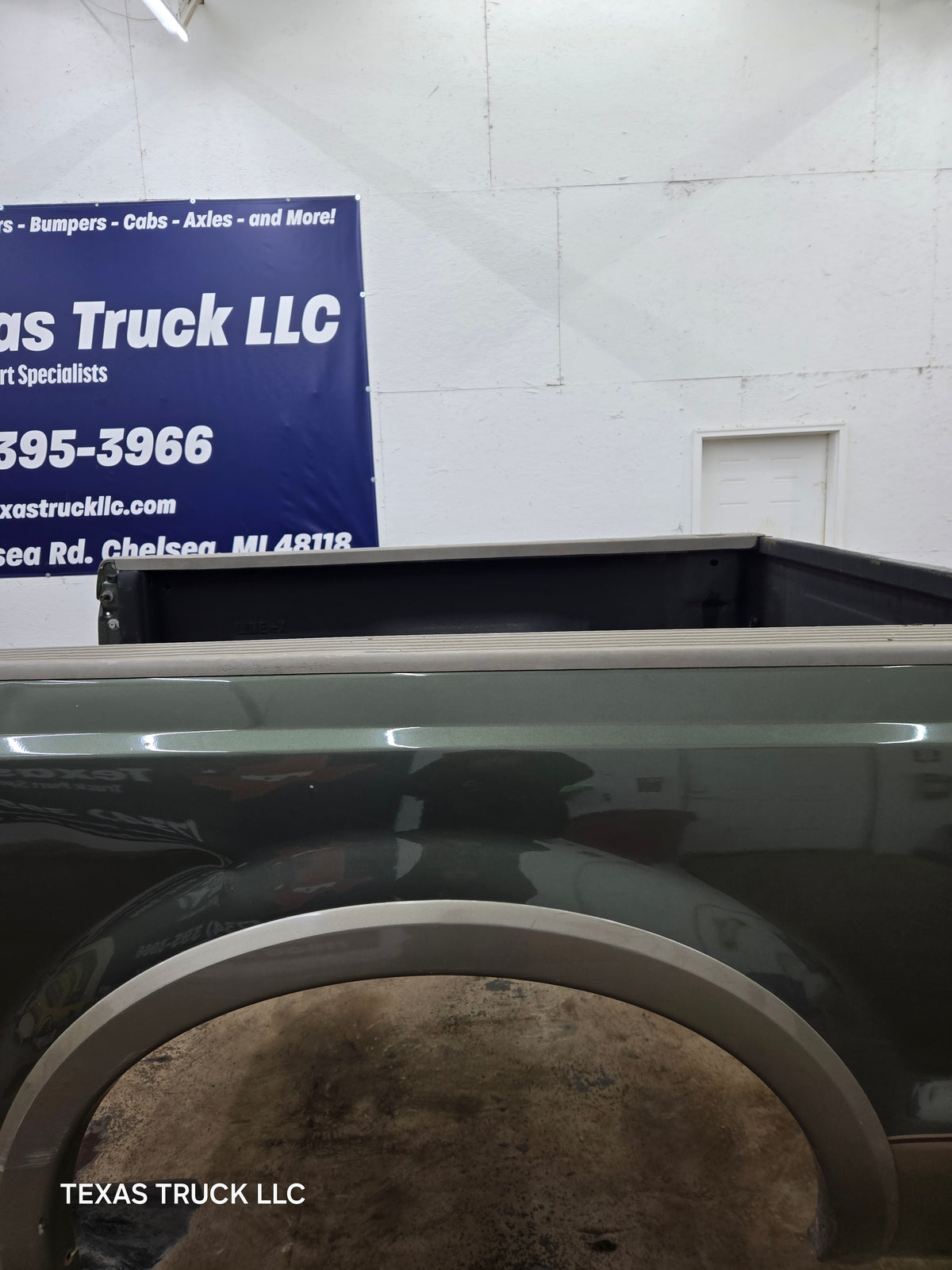 1999-2010 Ford F250 F350 Super Duty 6' 9" Short Truck