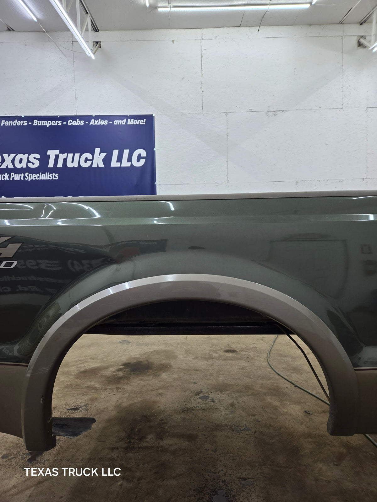 1999-2010 Ford F250 F350 Super Duty 6' 9" Short Truck