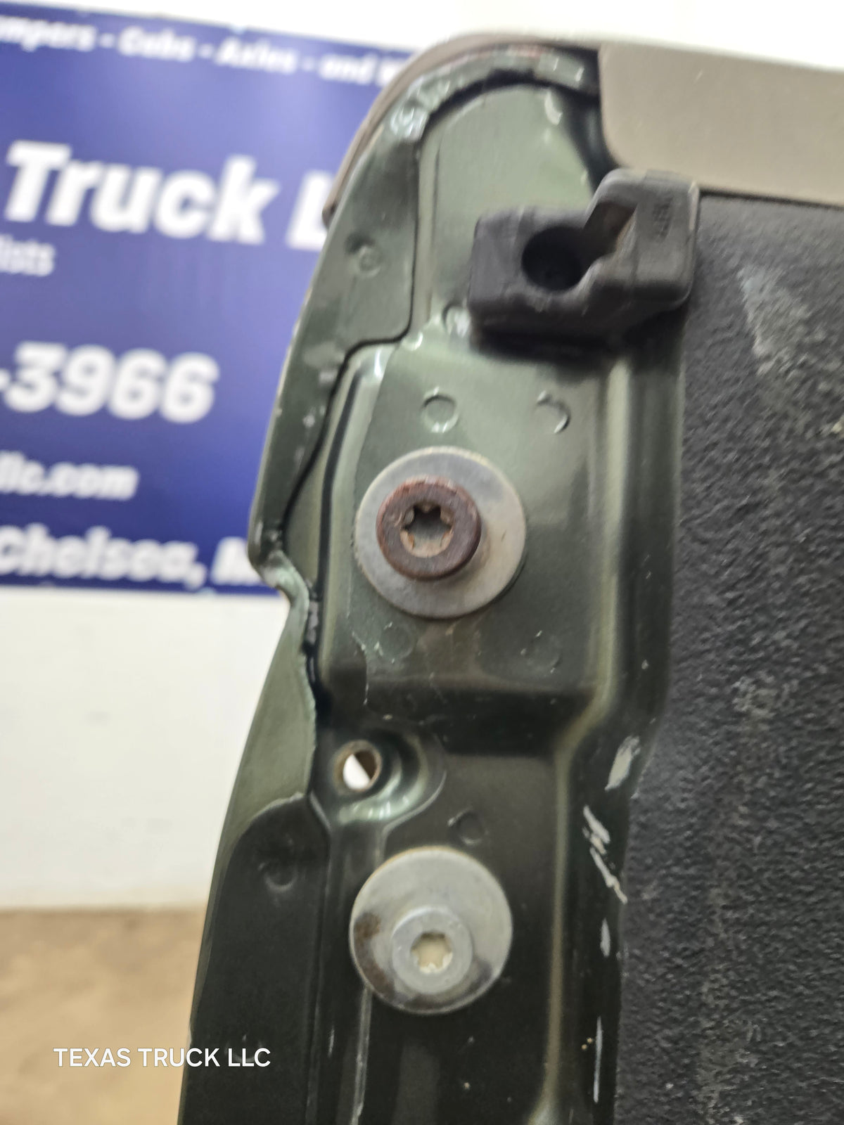 1999-2010 Ford F250 F350 Super Duty 6' 9" Short Truck