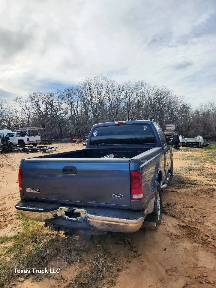 2005 Ford F-250 Super Duty 6.0L Power Stroke - FULL PART OUT Texas Truck LLC
