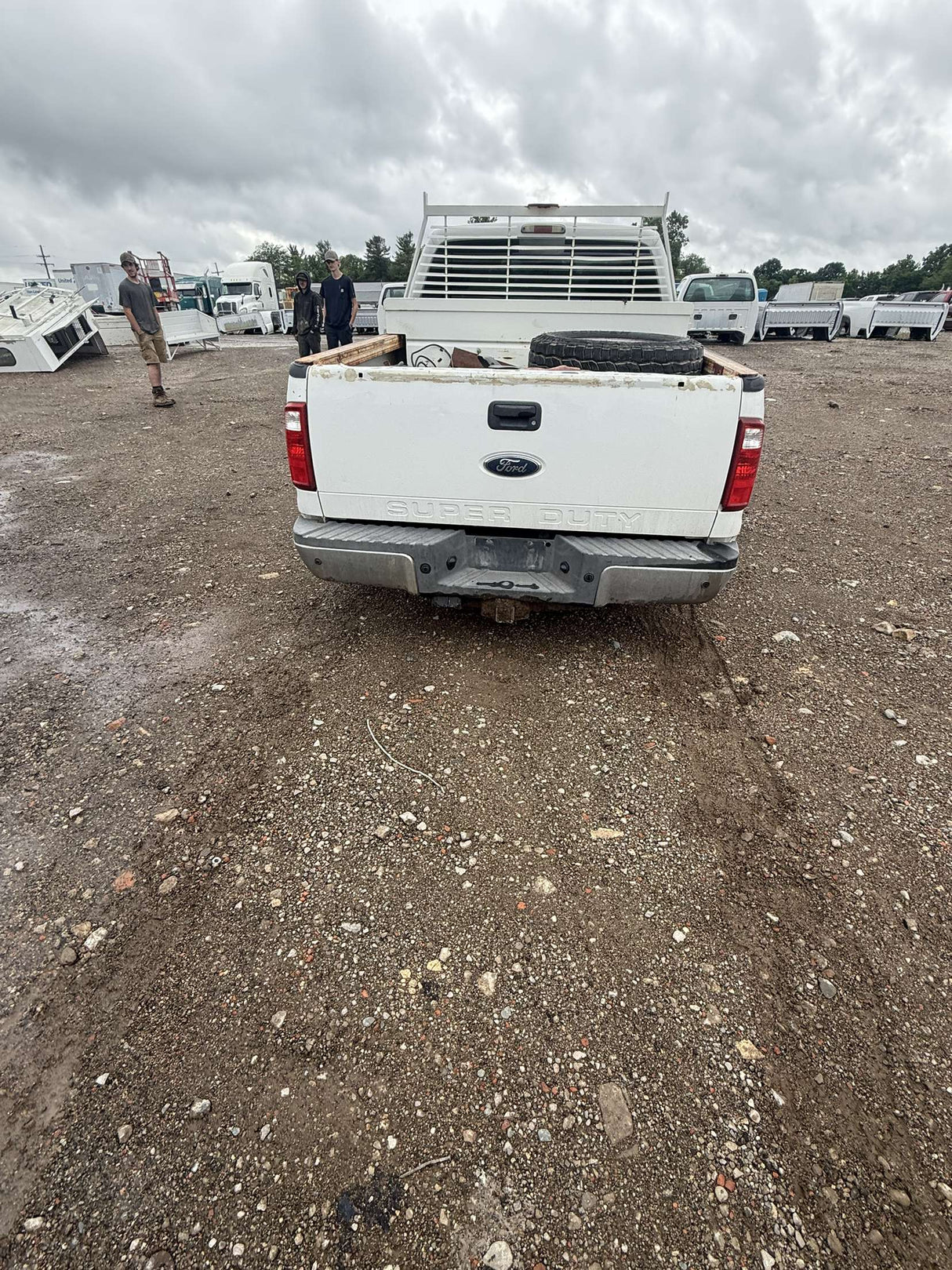 2010 Ford F-250 Extended Cab 6.5ft Short Bed Super Duty 5.4L triton 4x4 - FULL PART OUT